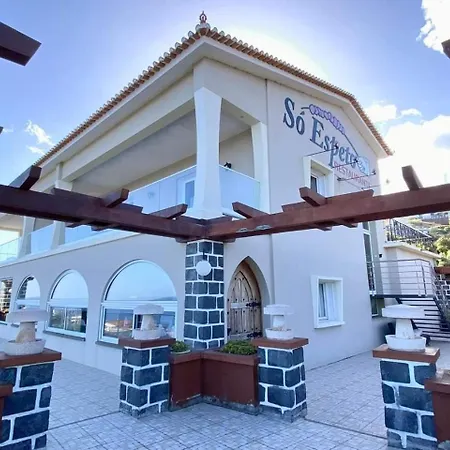 So Espeto Rum i privatbostad Santa Cruz (Madeira)