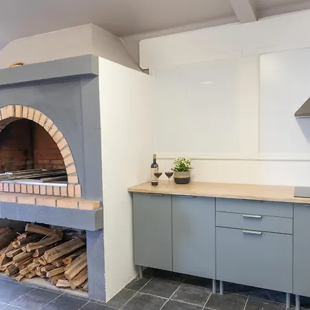 So Espeto Rum i privatbostad Santa Cruz (Madeira)